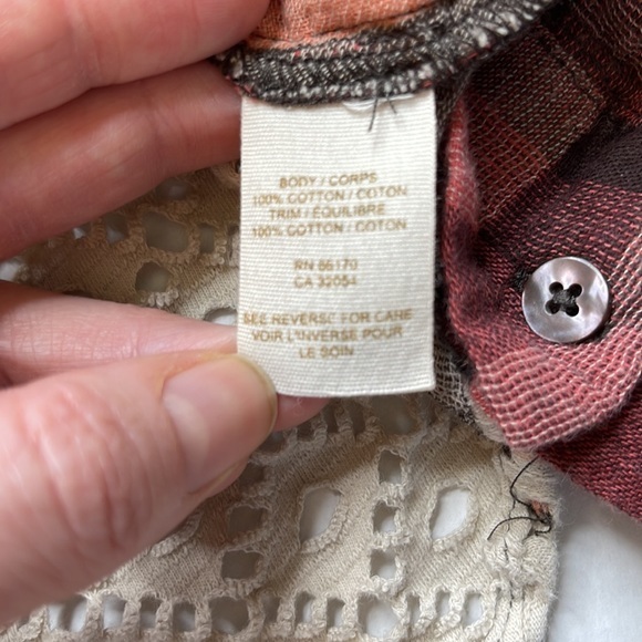 We The Free Mixed Media Plaid and Crocheted Button Down Size XS - Picture 5 of 9